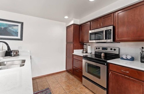 Chelan Condo | GrandView 302 - 2 Bedroom Waterfront condo