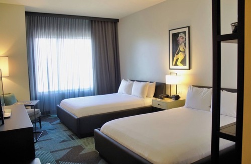 Downtown Las Vegas Hotel | Great Amenities Onsite! 4 Convenient Units! Minutes to The Neon Museum!