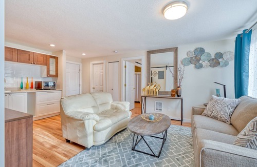 Sellwood-Moreland Apartment | GREAT! King bed, WiFi, parking, Portland ❤️