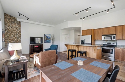 Downtown Leavenworth Condo | Great Views from 2-bedroom condo in Downtown Leavenworth