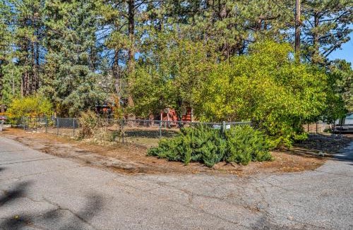 Peter Pan House | Green Cabin in Big Bear Lake 3 bdr Pets Friendly