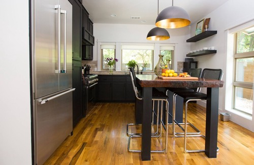 Rosewood House | Group friendly location near downtown activities, long term availability