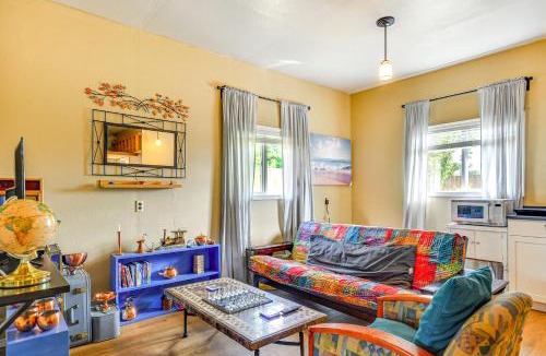 Aloha Apartment | Guest Suite in Portland Area w/Shared Patio