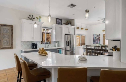La Quinta Cove House | Hacienda Getaway Pool, Hot Tub, & Steps to trails.