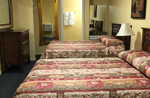 Central Escondido Hotel | Hacienda Motel
