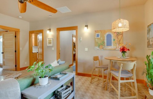 Scotts Mills Apartment | Half-Mi to Scotts Mills Falls: Wine Country Apt