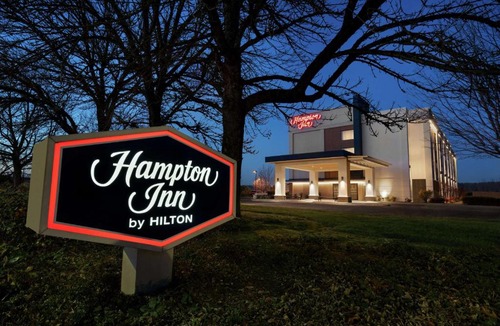 Portland Hotel | Hampton Inn Portland Airport