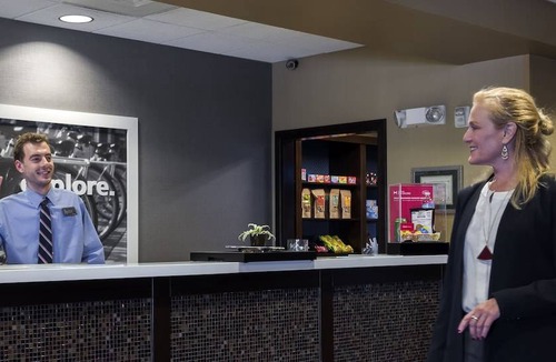 Salt Lake City Hotel | Hampton Inn & Suites Salt Lake City-University/Foothill Dr