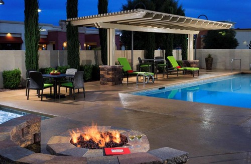 Seven Hills Hotel | Hampton Inn & Suites Las Vegas South