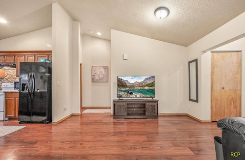 Lents House | Happy Valley Home + Game Room!