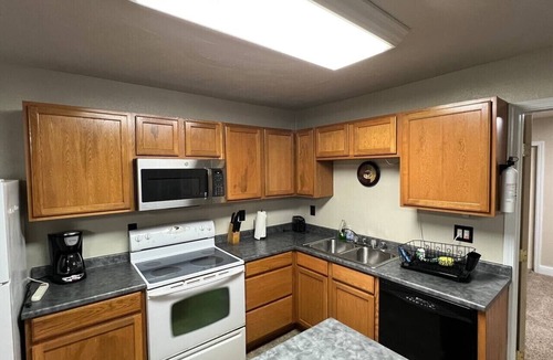 Crescent City Apartment | Harbor View Breeze (Apt 1)