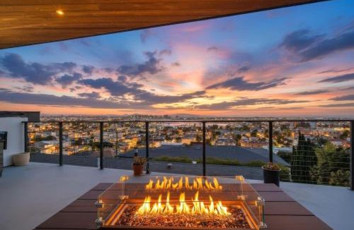Roseville - Fleet Ridge House | Harbor View - stunning 3 Bedroom 2.5 Bath modern home with panoramic views