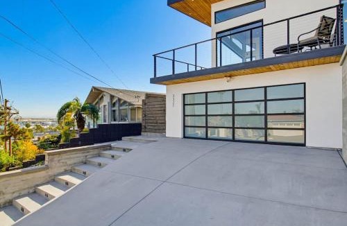 Roseville - Fleet Ridge House | Harbor View - stunning 3 Bedroom 2.5 Bath modern home with panoramic views