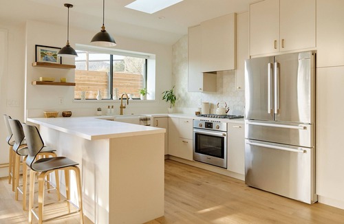 Escondido House | Harmony Oaks: Country Vibes, Beach Close