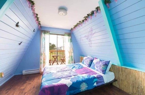 Ocean Shores Villa | Hawaiian 2-story Beach Villa