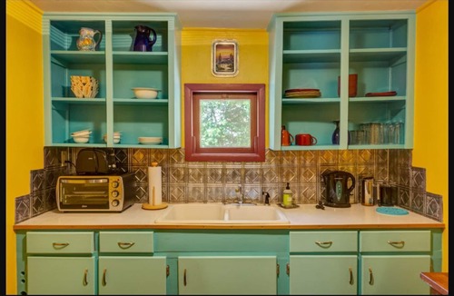 Moab Cottage | Hayduke's Hideout - Comfort-Cottage-sleeps 4