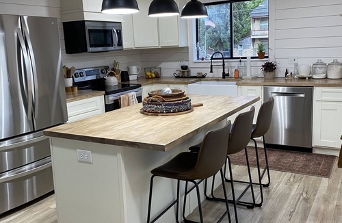 Richfield House | Heart of Richfield, ATVs & Mountain Biking, Spacious Home, Sporting Events