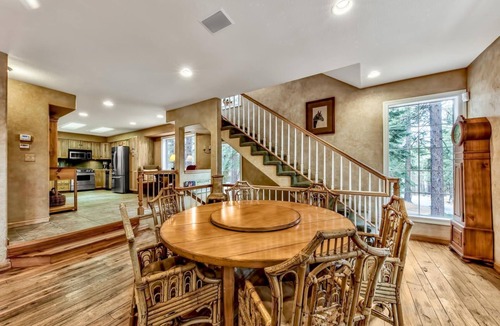 South Lake Tahoe House | Heavenly Mountain Gem - Pets, Hot Tub