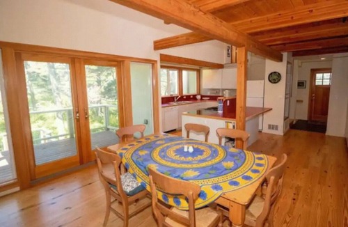 Florence House | Heceta Beach - Bright and Beautiful Family Retreat