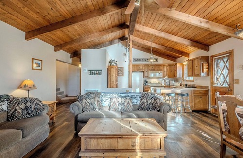 Munds Park House | HIDDEN VISTA: Distance views from private oversized deck nestled in cool pines.