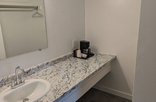 Salina Hotel | High Desert Inn