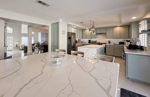 Las Vegas Villa | High-End Villa w/Pool & Spa; Close to the Strip!