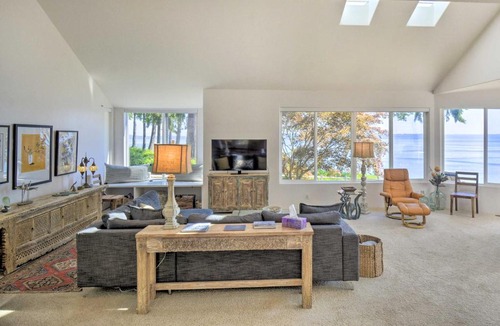 Kingston House | Hike, Bike & Explore: Oceanfront Kingston Getaway