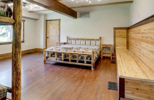 Echo Lake House | Hike, Ski & Explore! Spacious Home in Twin Bridges