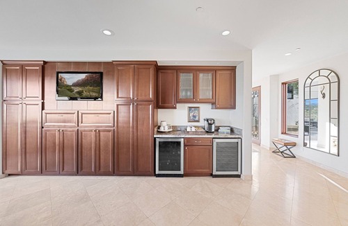 Poway House | Hillside Family Oasis: Infinity Pool & Sunset Spa w/o Guesthouse
