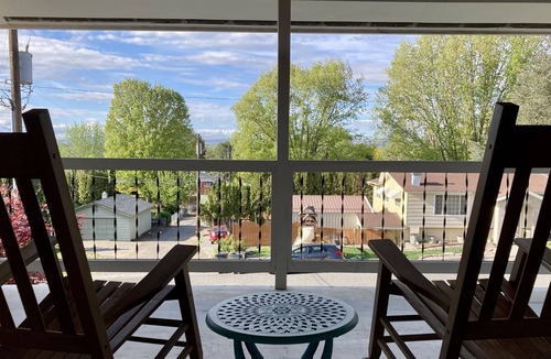 Prosser Apartment | Hillside Hideaway in Washington's wine country!