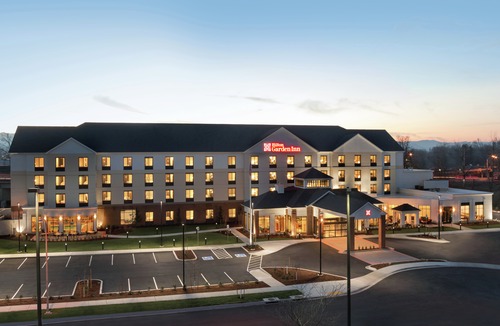 Medford Hotel | Hilton Garden Inn Medford