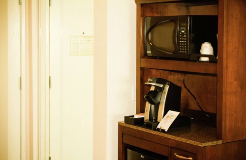 South Bechelli Hotel | Hilton Garden Inn Redding