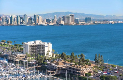Downtown San Diego Hotel | Hilton San Diego Airport/Harbor Island