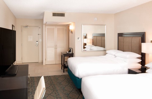 Downtown San Diego Hotel | Hilton San Diego Airport/Harbor Island