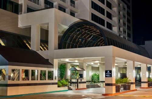 Warner Center Hotel | Hilton Woodland Hills/Los Angeles