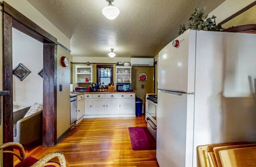 Old Bend House | Historic Bungalow in Walkable Old Bend