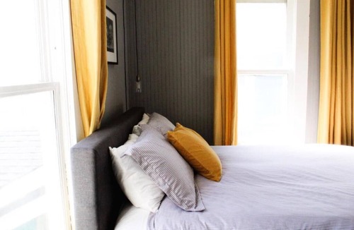 Seaview Hotel | Historic Queen Room | 0.2 Miles from Long Beach Peninsula | Free Parking