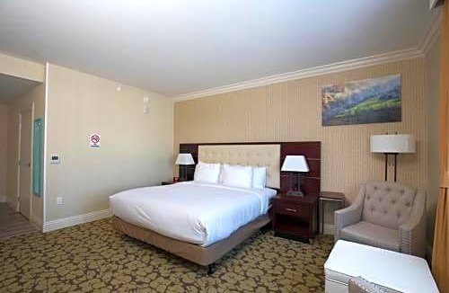 El Monte Hotel | Holiday Inn El Monte - Los Angeles, an IHG Hotel
