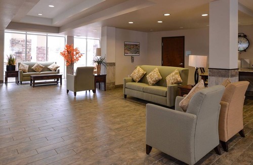 Williams Hotel | Holiday Inn Express & Suites Williams, an IHG Hotel