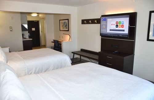 Evanston Hotel | Holiday Inn Express Evanston by IHG