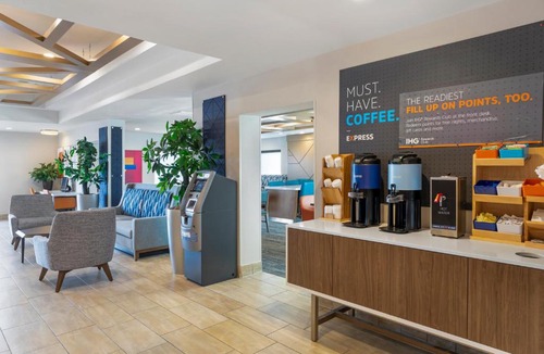 Colton Hotel | Holiday Inn Express San Bernardino Colton by IHG