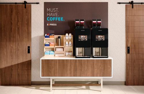 Gallup Hotel | Holiday Inn Express & Suites Gallup East by IHG