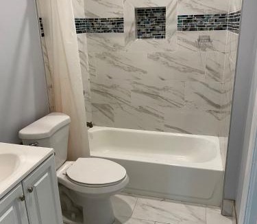 Little Armenia Hostel | Hollywood Homes of Love