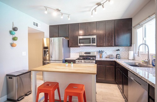 Las Vegas House | Home Away from Home - Modern 4BR w/Pool & Office