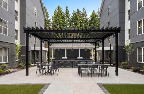Five Oaks Hotel | Homewood Suites by Hilton Hillsboro Beaverton
