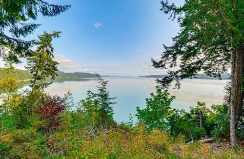 West Hills House | Hood Canal Views: Remote Cabin in Quilcene!