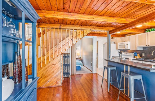 Union House | Hood Canal Waterfront w/Hot Tub & Dock