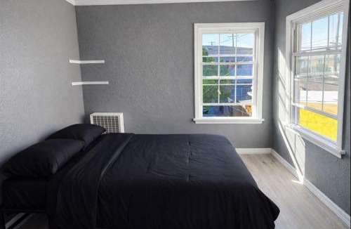 Los Angeles Hostel | Hoover Homes for the Soul