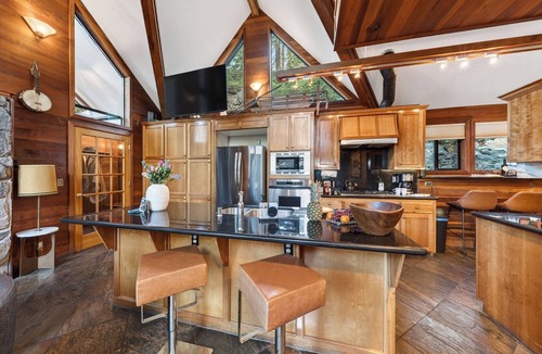 Ridgewood Cabin | Hot Tub | A-Frame Charm | North Lake Tahoe | Beach Access | Grand Elk Chalet