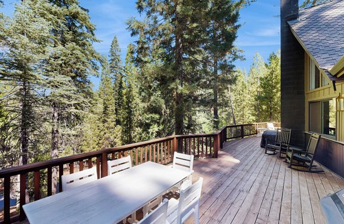 Arnold House | Hot Tub, Game Room & Home Gym: Serene Arnold Gem
